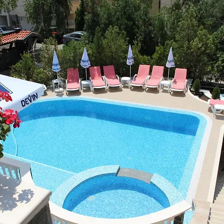 Üdülőközpont Arlanda 3*